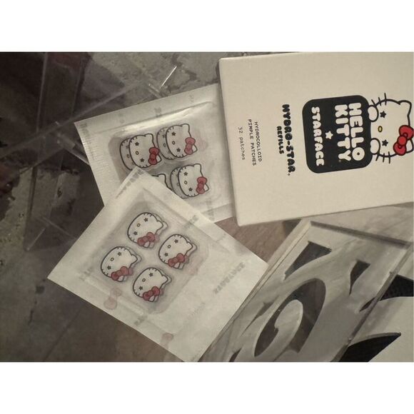 Nib sealed Starface x hello kitty  hydrocolloid pimple patches compact refill - Picture 1 of 3